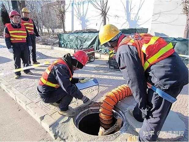 提灯探索地下城，辅助冒险更轻松。