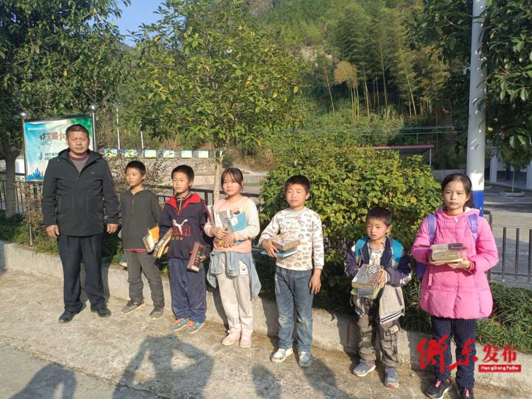 破解版高能英雄游戏评测