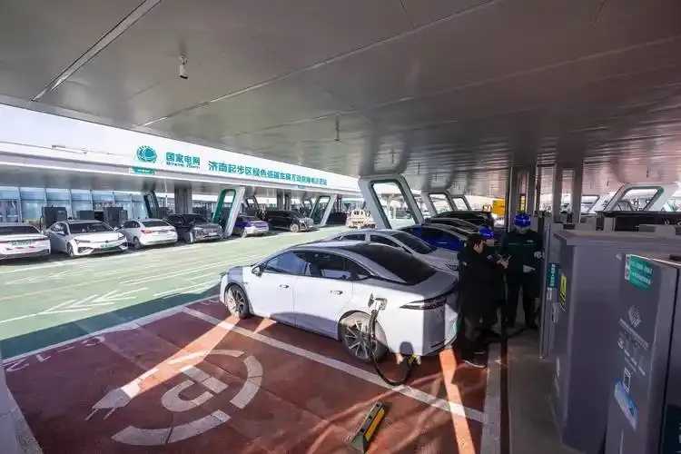 赛车卡盟科技服务网站推广优化