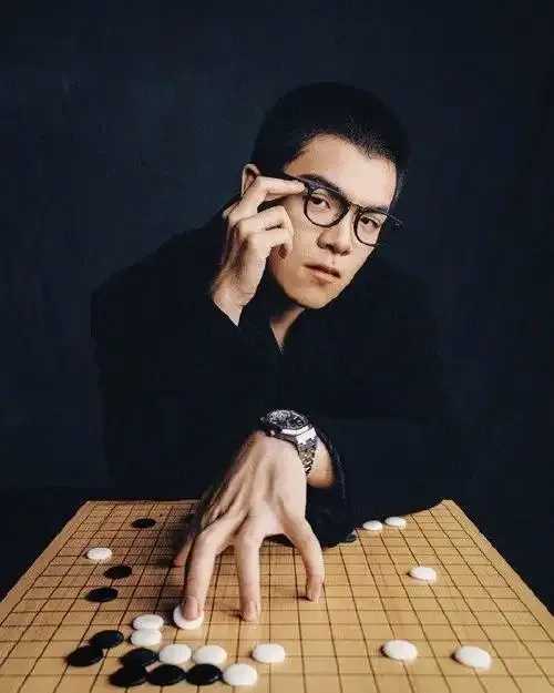 柯洁影之诗对决，谁将胜出？