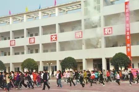 烈火辅助脚本曝光，惊呆玩家