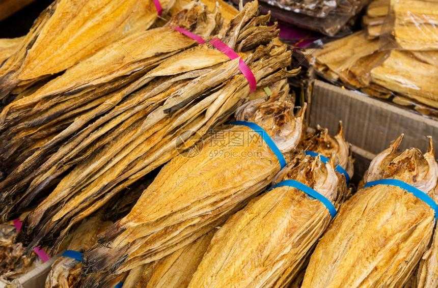 咸鱼三刀辅助器免费版无需登录使用