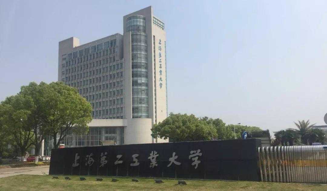 高能英雄外挂最新版下载攻略详解技巧大全
