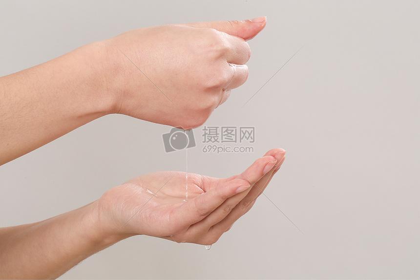 手游穿越火线辅助，破解版下载教程免费安装