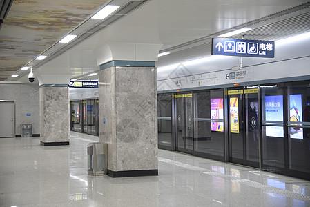地铁屏蔽门安全防护与维护技术指南