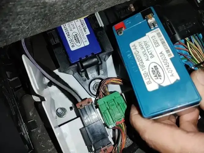 极光辅助技术在航天通信中的优化路径与实践