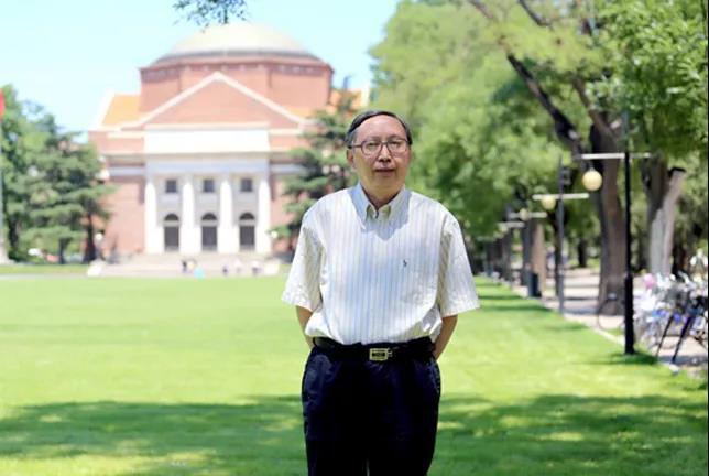 小叮当辅助器免费版发布：手机版及苹果iOS版下载安装支持外挂脚本功能