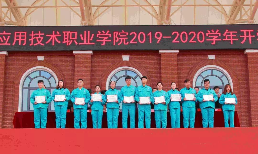 和平精英破解版泄露！内测专属地图+无限物资免费领