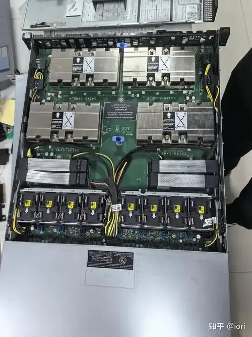 五万元服务器引发市场热议
