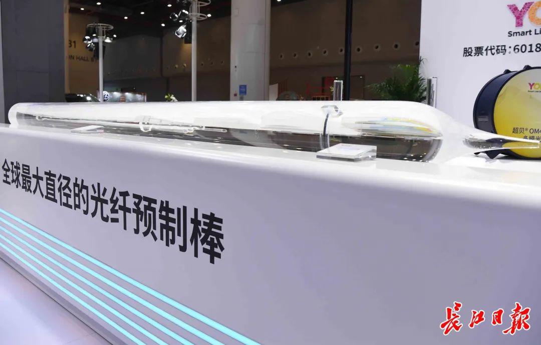 暗区突围怎么做到无后座压枪?