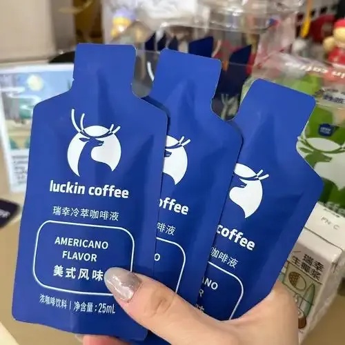 萤火突击外挂瑞幸化,作弊竟是真香?