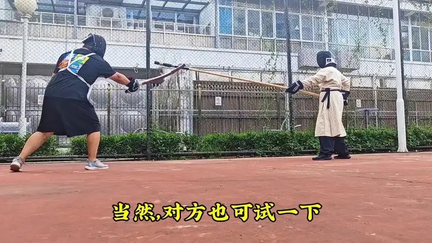 单刀破枪:一触即发的生死对决!