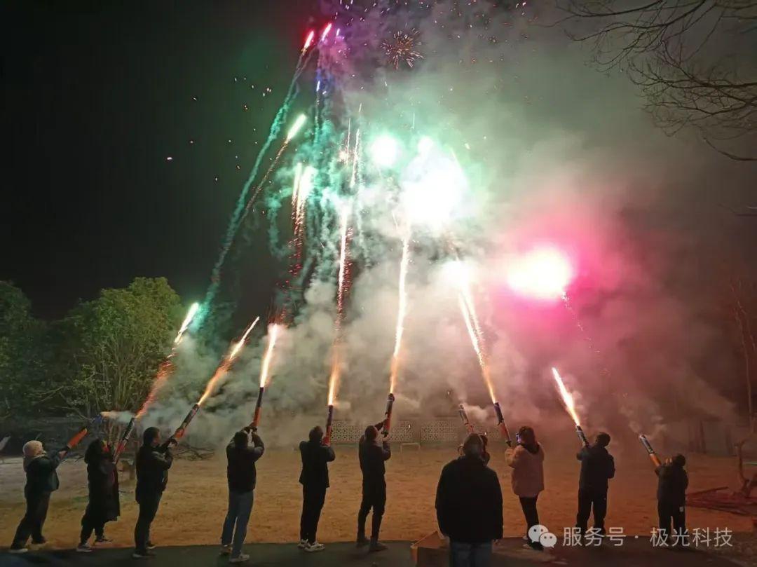 极光集团是做什么的?全面解读其战略与业务版图