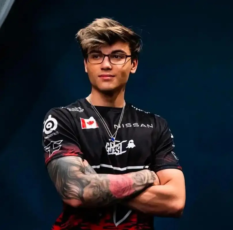 揭秘CSGO科技大神如何成就顶尖技术
