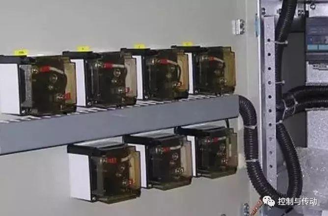 天天酷跑怀旧版单机版游戏