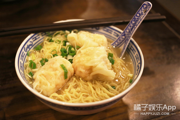香港云吞面美食探索：品尝地道风味