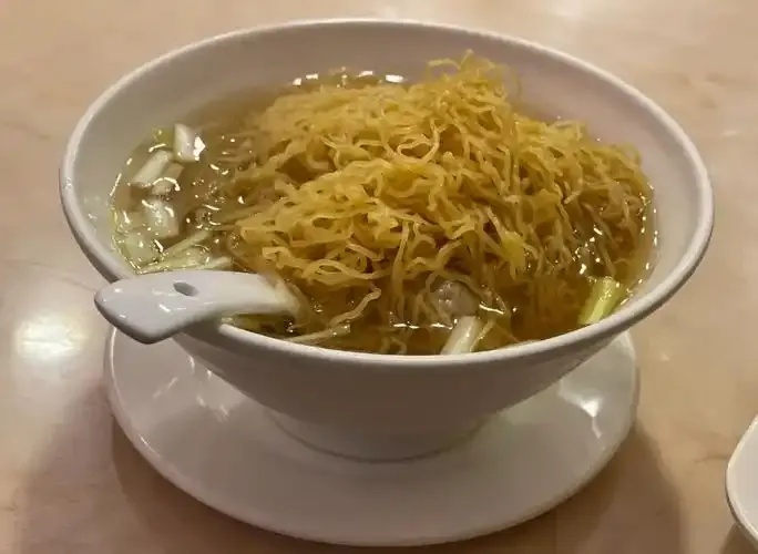 香港云吞面哪家最好吃：美食探秘