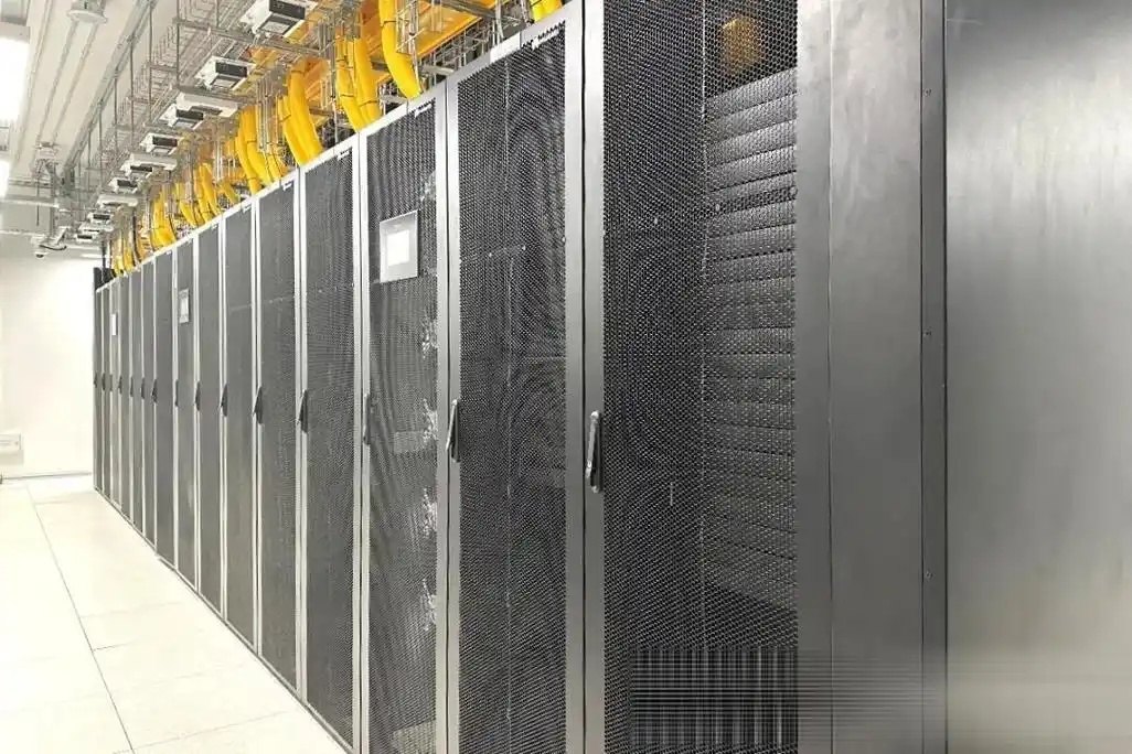 云服务器：轻松构建高效在线平台