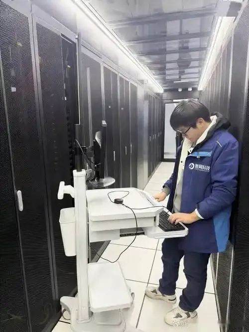 租服务器去哪里租